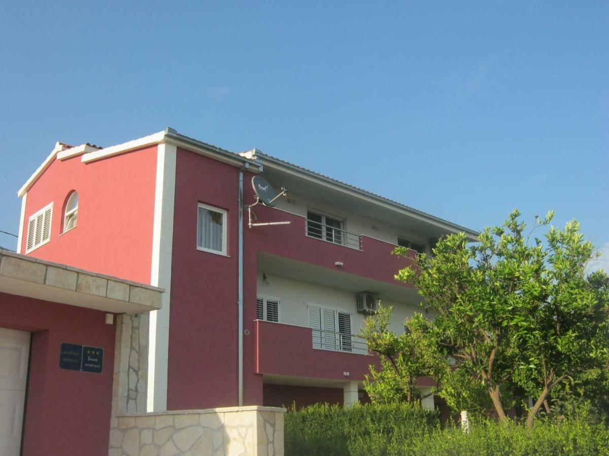 Apartment Marinely Kaštela Kültér fotó